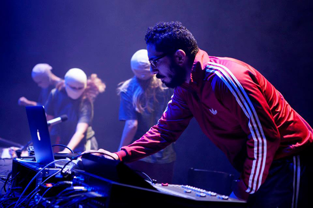 Ismail Hosny, ur pjäsen Revolution på Angereds Teater. Foto: Ulrich Hillebrand