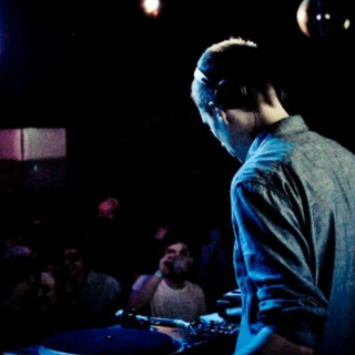 Alex Coulton - Electronic Explorations 391 (mix)