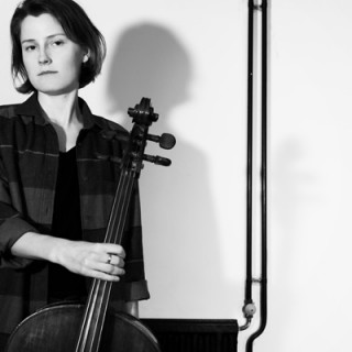 Aina Myrstener Cello - Oriens (video/låt)